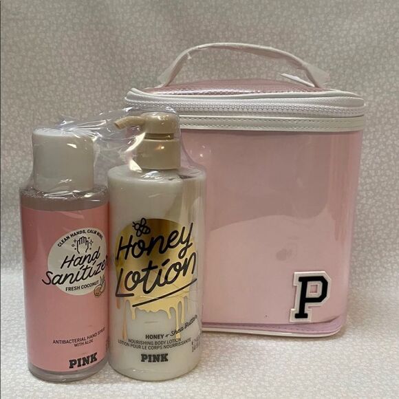 Victoria's Secret PINK Traincase Bundle. - Picture 1 of 7